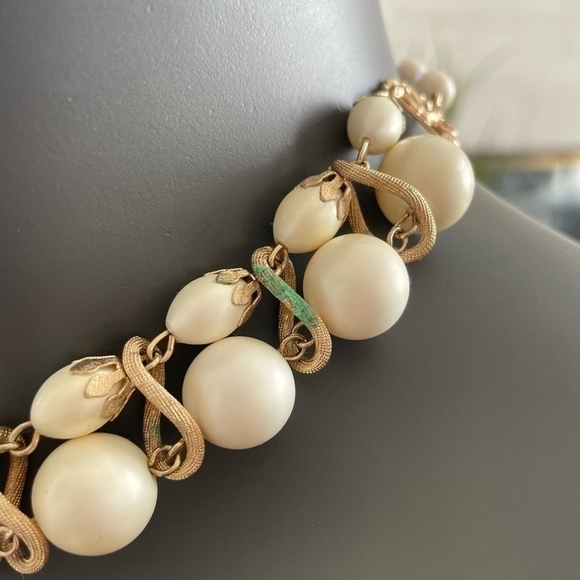 Vintage Artificial Pearl Beads Two Layers Gold-Tone Necklace Women Beads Jewelry - Picture 6 of 6